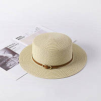 Жіночий літній капелюх-канотьє, оздоблений стрічкою з екошкіри. Колір світлий беж. Розмір 56-58