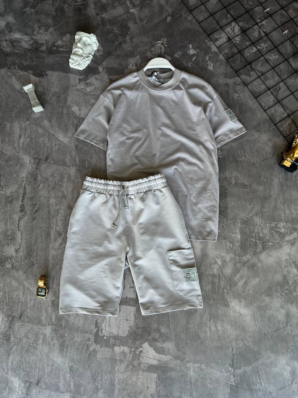 Чоловічий літній костюм Stone Island Футболка + Шорти сірий із патчем Стон Айленд на літо