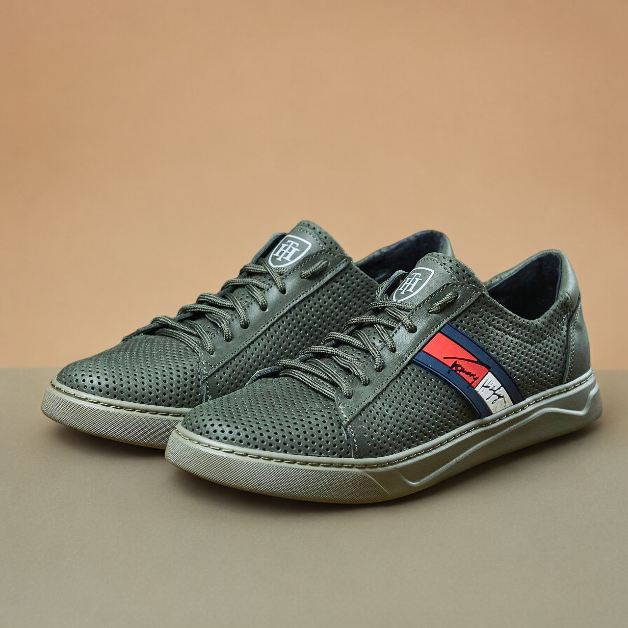 Чоловічі літні кеди (натуральна шкіра, перфорація) хакі, чоловіче взуття на літо, розмір 40 41 42 43 44 45, фото 1