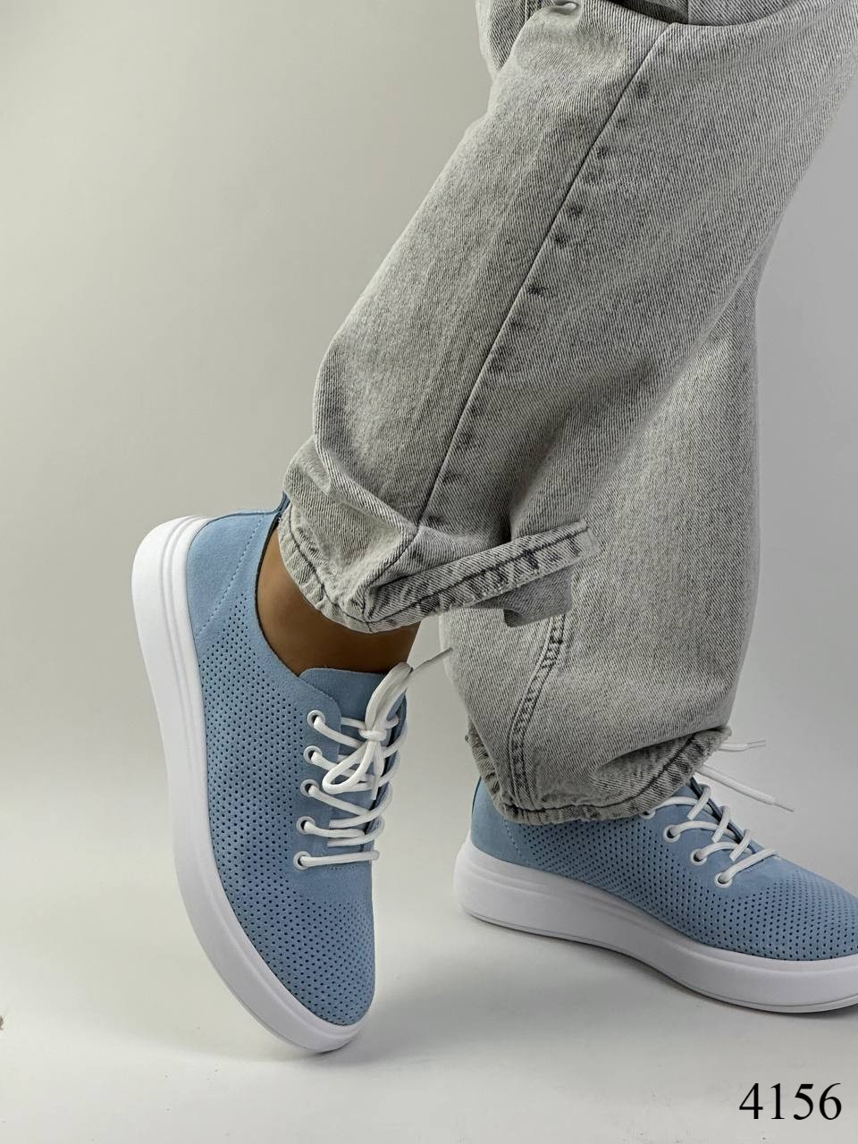 Кросівки блакитні з перфорацією, фото 1