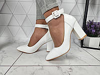 Женские туфли на каблуке с ремешком кожаные белые