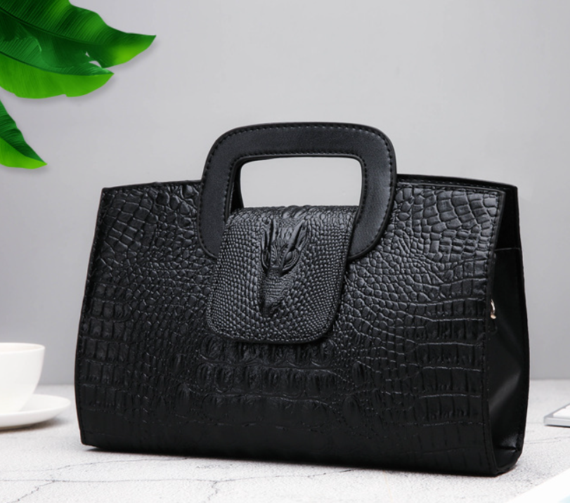 Жіноча сумочка клатч із крокодилом, мінісумка на плече чорна, фото 1
