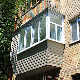 Балкон із виносом