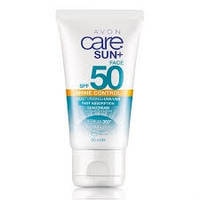 Avon сонцезахисний матуючий крем для обличчя SPF50