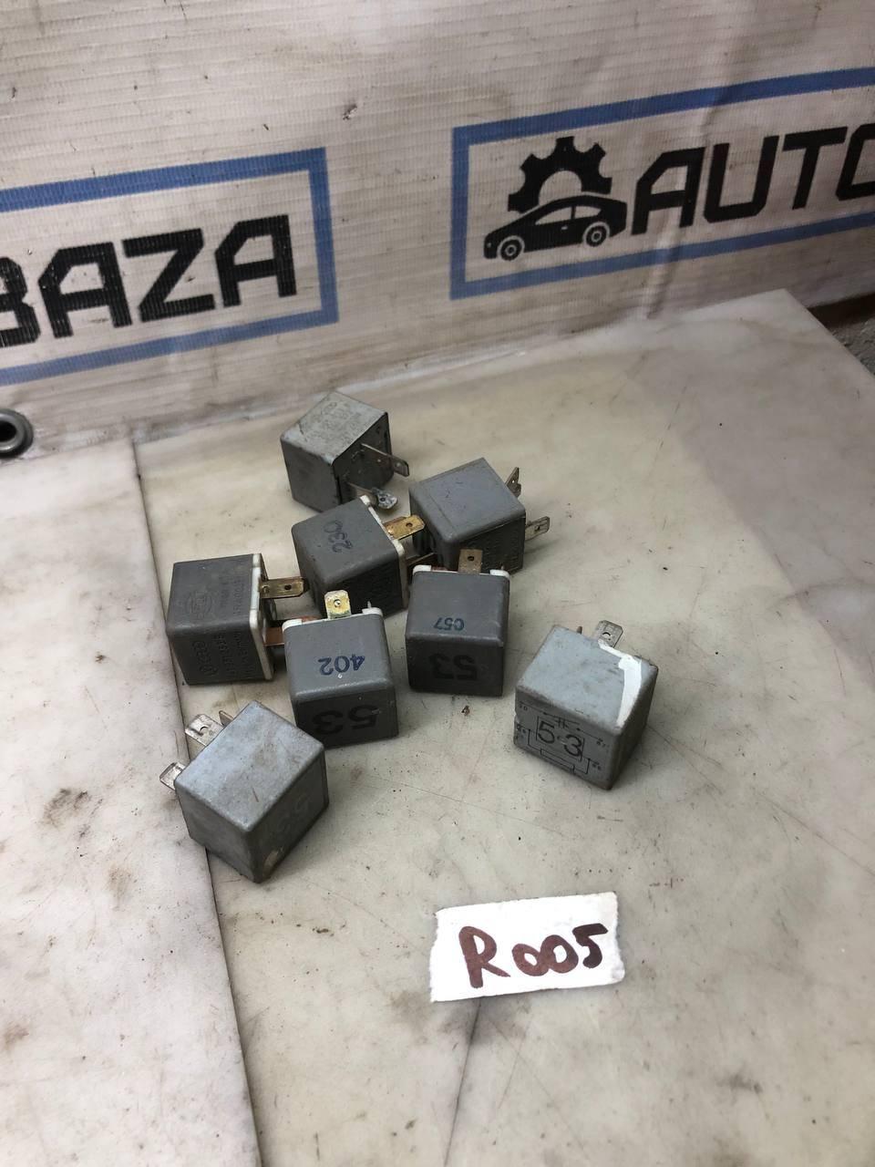 Реле 53 (реле вентилятора радіатора) VW PASSAT B6 AUDI A4 B6 SKODA ...