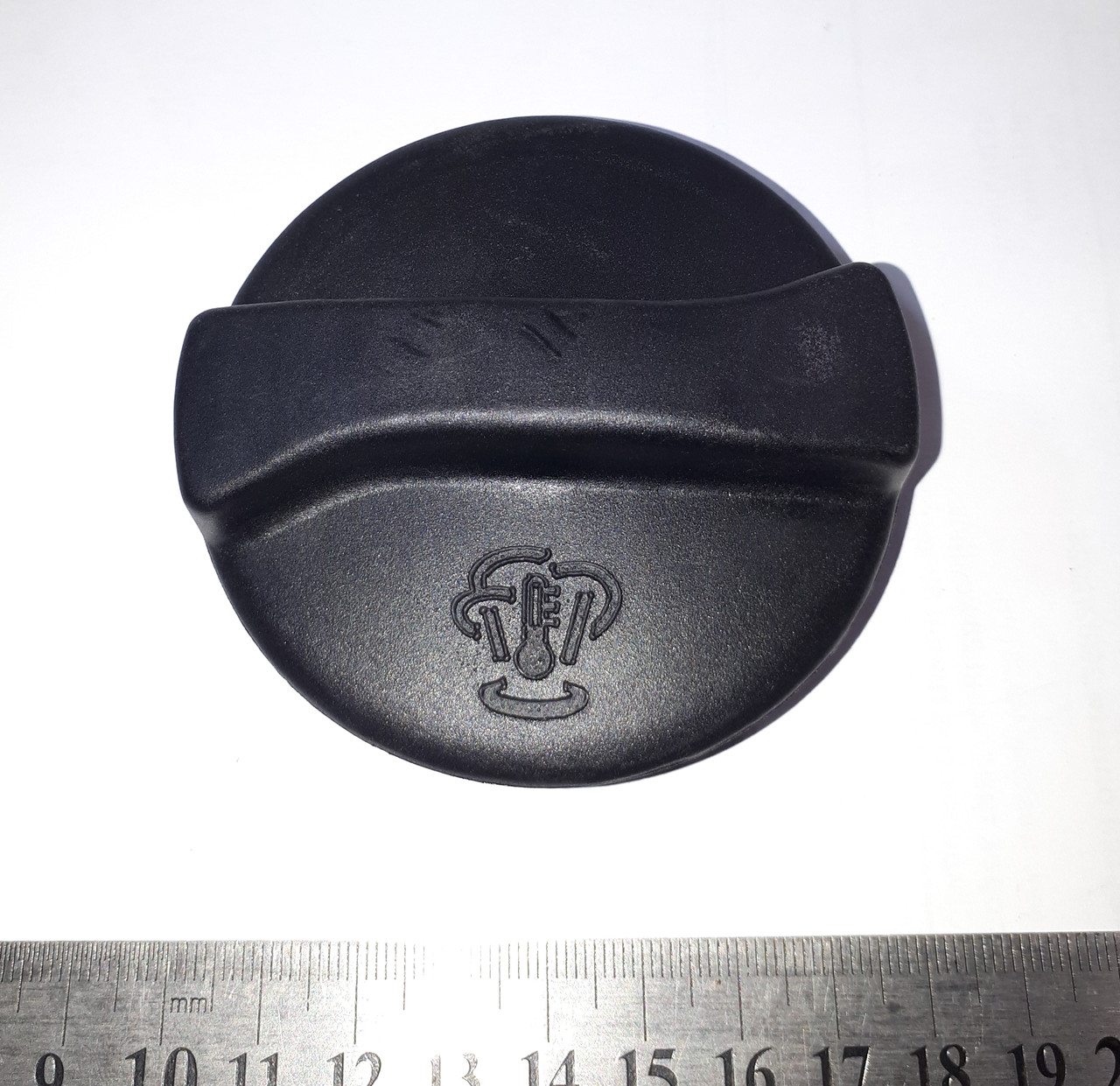 Кришка розширювального бачка чорна Chery Amulet Чері Амулет Фольксваген Гольф Volkswagen Golf Passat VIKA