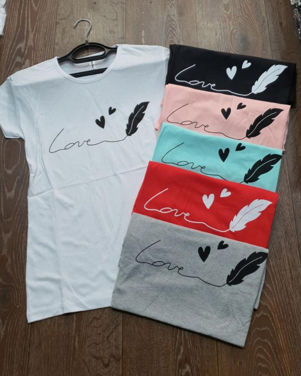 Футболка жіноча бавовняна "Love" Туреччина розмір S-L (від 3 шт.)