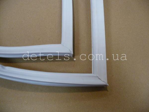 Уплотнювач морозильної камери Норд 218, гума 540x545 мм, кріплення на саморезах, фото 1