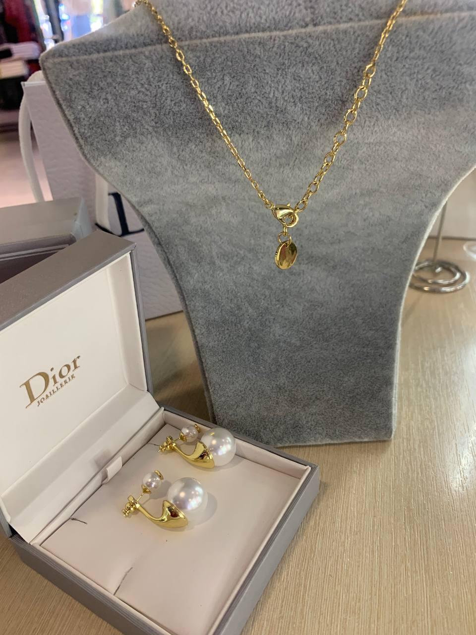 Діор набір сережки та підвіска / Dior