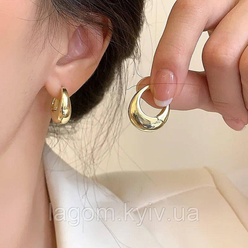 Жіночі золоті сережки-хупи Korean Fashion елегантні модні кульчики-кільця, фото 1