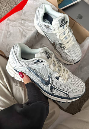 Жіночі кросівки Nike Zoom Vomero 5 Silver Взуття Найк Зум Вомеро 5 білі шкіра текстиль повсякденні демісезон, фото 1