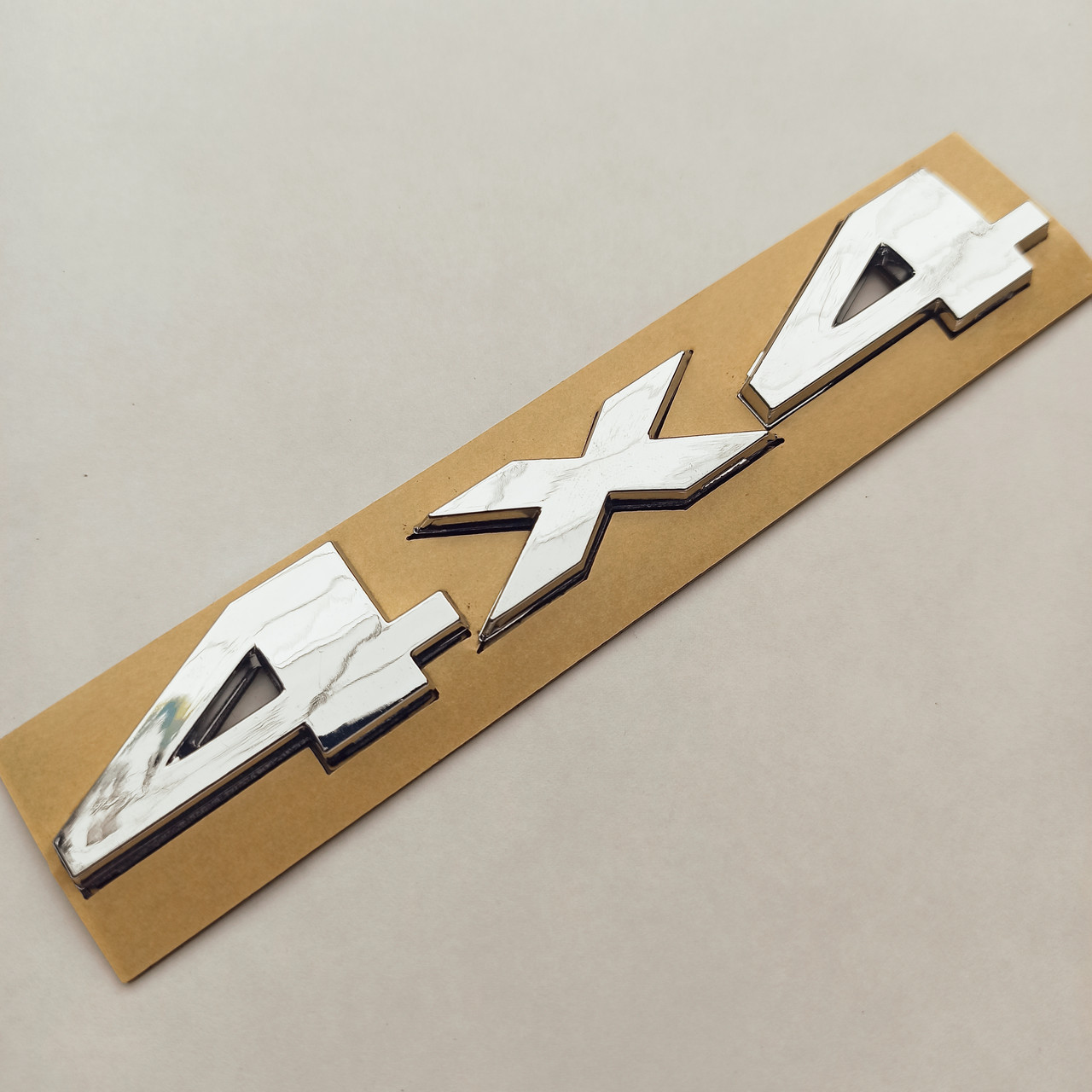 Емблема 4*4 145*23 мм, фото 1