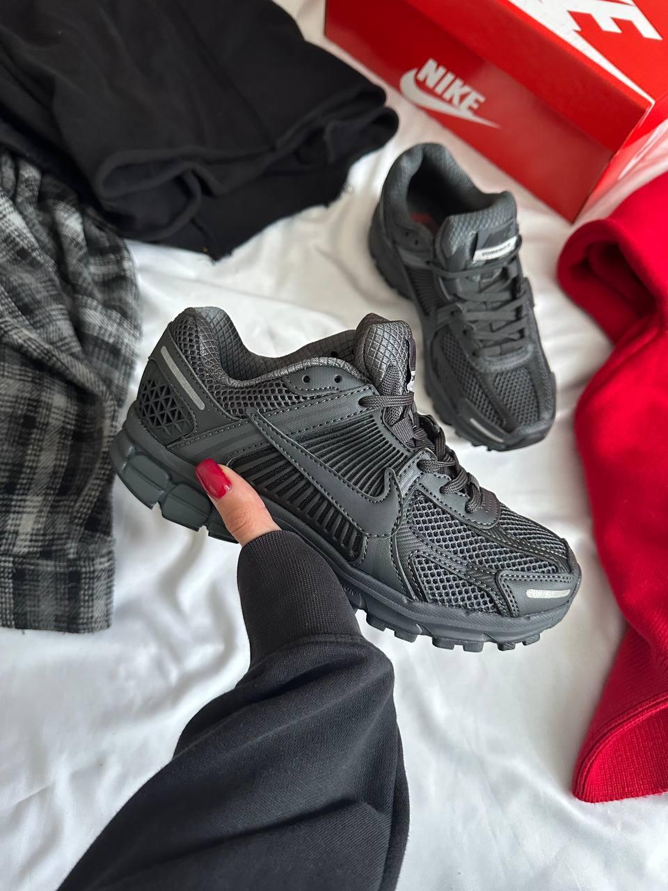 Жіночі кросівки Nike Zoom Vomero 5 Black Взуття Найк Зум Вомеро 5 чорні шкіра текстиль повсякденні демісезон