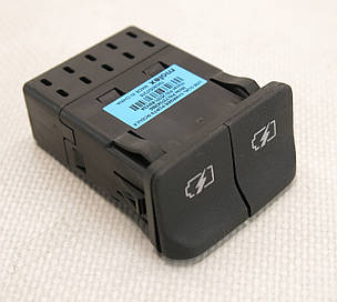 Роз'єми USB Nissan Leaf ZE1 (18-) 5331-6WK0A, фото 1