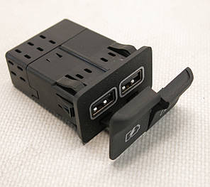 Роз'єми USB Nissan Leaf ZE1 (18-) 5331-6WK0A, фото 3