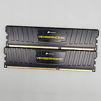 Комплект оперативної пам'яті Corsair Vengeance DDR3 8Gb KIT of 2 1600MHz PC3-12800 CL11 (CML8GX3M2B1600C11) Б/У