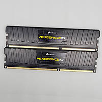 Комплект оперативної пам'яті Corsair Vengeance DDR3 8Gb (2x4Gb) 1600MHz PC3-12800 CL11 (CML8GX3M2B1600C11) Б/В
