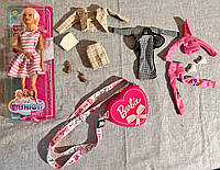 Набір лялька з одягом та взуттям для ляльок типу Барбі в сумочці