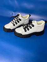 Женские белые кроссовки на платформе весна лето 2024 демисезонные Женские туфли дерби белые с черной подошвой