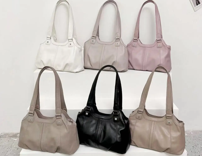 Сумка жіноча містка 27*37 см на плече зі штучної шкіри в різних кольорах Fedya, фото 1