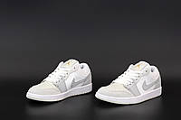 Женские кроссовки Nike Air Jordan 1 Retro Low, Найк Эир Джордан 1 ретро лов белые с серым