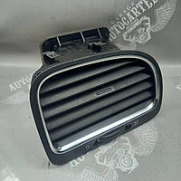 Дифлектор обдуву салону правий VW GOLF VI 5k0819710c
