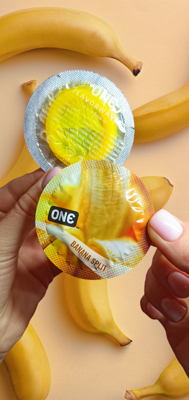 Презервативи ONE Banana Split (ароматизовані)(по 1 шт)(упаковка може відрізнятись кольором та малюнок