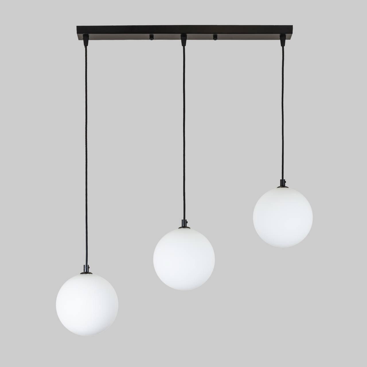 Чорна люстра з білими 15см плафонами (61-P150F-3 BK+WH 500)