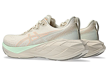Кросівки для бігу жіночі Asics Novablast 4 1012B510-250, фото 5