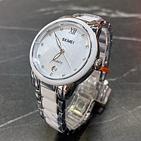 Красивые женские наручные часы белые классические круглые кварцевые керамические металлические с датой Skmei