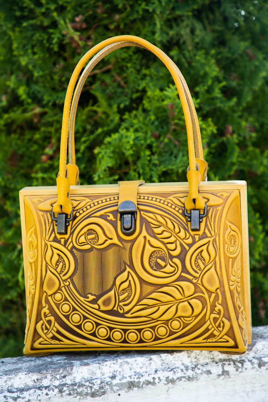 Вечірня сумка "Калла" жовтого кольору, комбінація шкіри та дерева, ручна робота, 27×19×11 см, фото 1