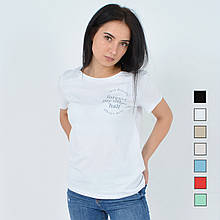 44-46,48,50,52,54. Жіноча футболка з принтом, виготовлена з м'якого та приємного бавовняного матеріалу - біла