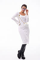 Трикотажна сукня-туніка в рубчик молочна з розрізом збоку