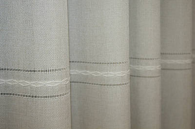 Однотонна тканина льон, мережка. Висота 2,95м. Колір світло-бежевий. Код 1380ш