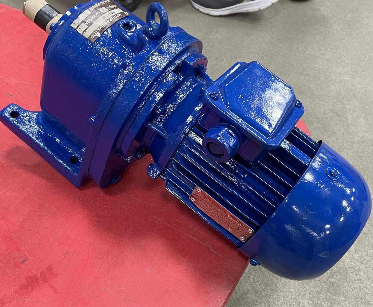 Мотор-редуктор циліндричний 1МЦ2С-63-56, редуктор МЦ2С-63-56, фото 1