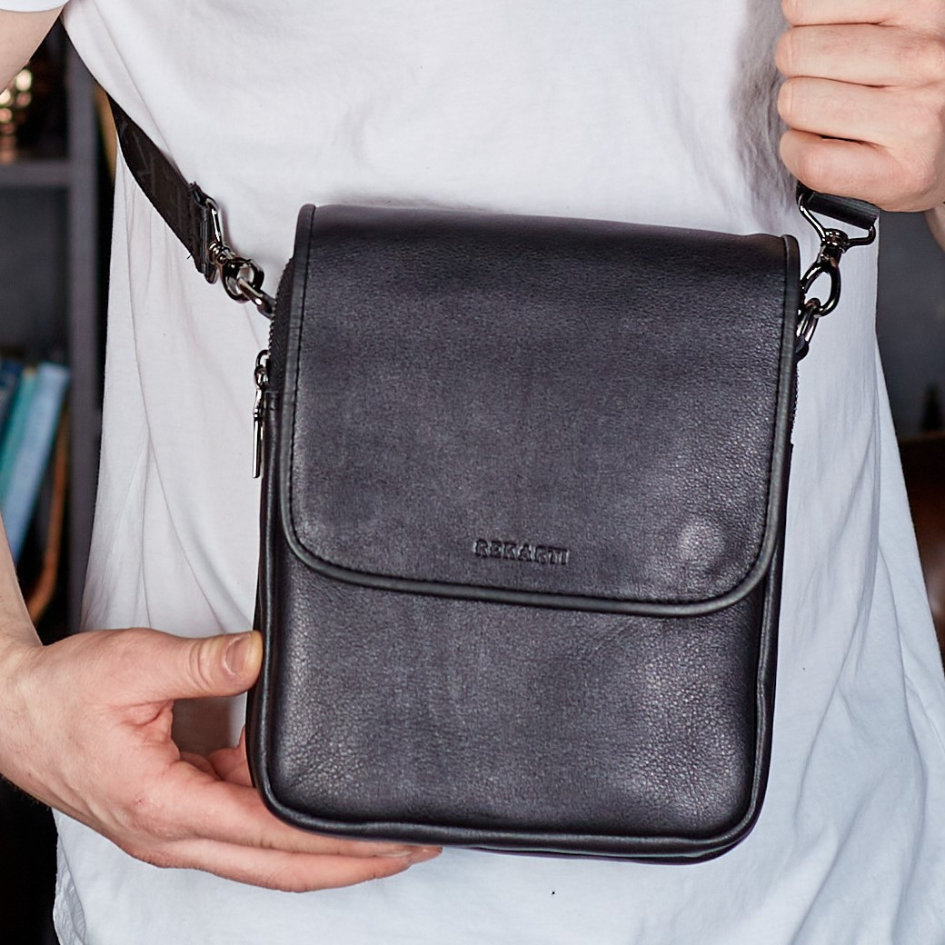 Сумка барсетка через одне плече 24х20х6 Tiding Bag, месенджер з натуральної шкіри, планшетка шкіряна, чорний, фото 1