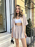 Бежевий жіночий літній прогулянковий костюм із жатого крепу: сорочка та шорти, фото 2
