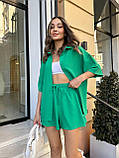 Зелений жіночий літній прогулянковий костюм із жатого крепу: сорочка та шорти, фото 3