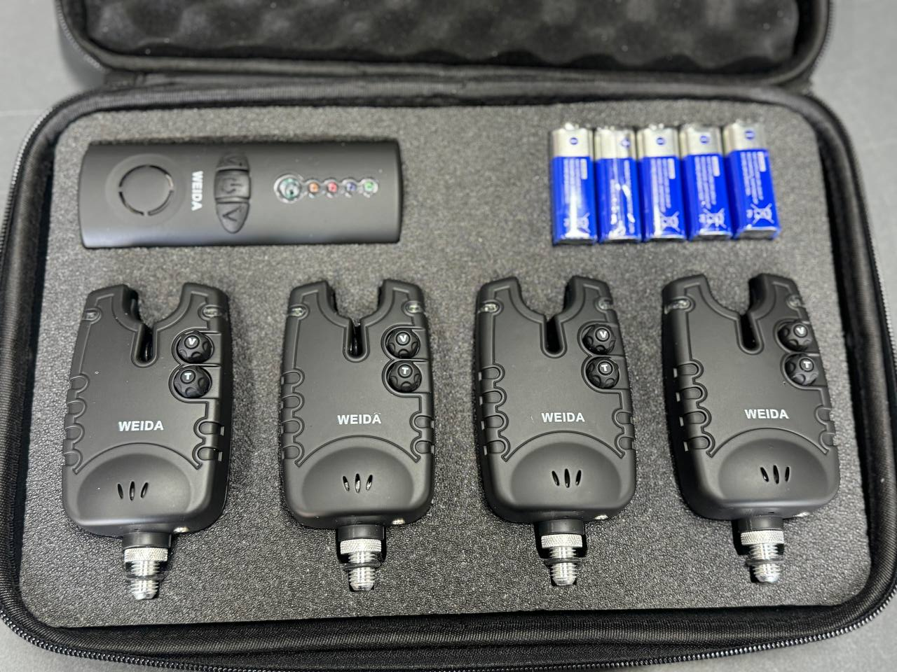 Набір сигналізаторів покльовки Weida FA21-4   4+1 с пейджером в кейсі