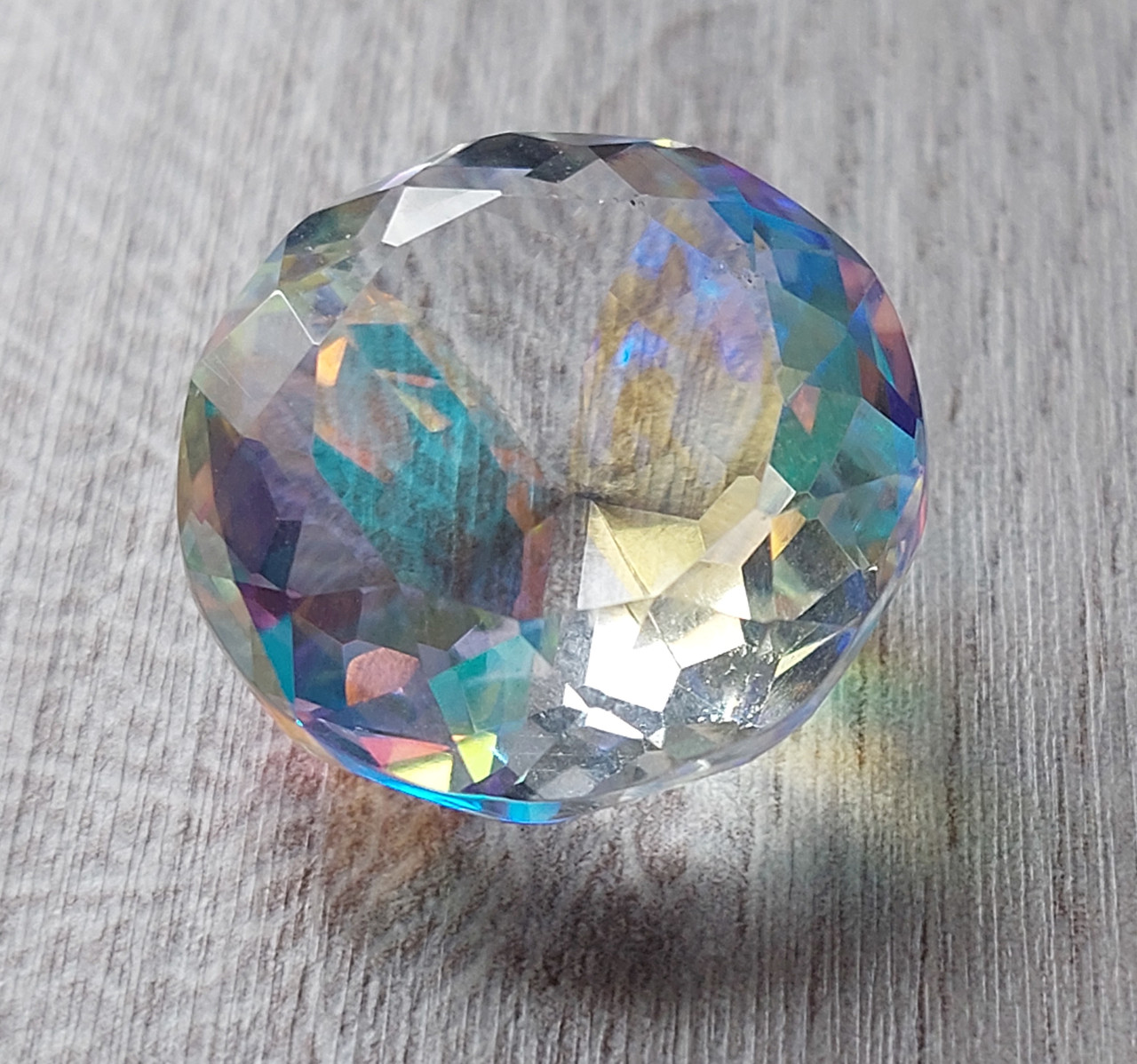 Райдужний кварц 27.3 Ct
