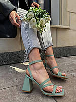 Женские зеленые босоножки летние. Летние женские кожаные босоножки на каблуке