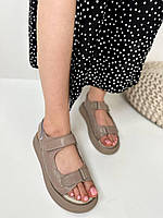 Женские летние бежевые сандалии на липучке. Летние женские кожаные сандалии