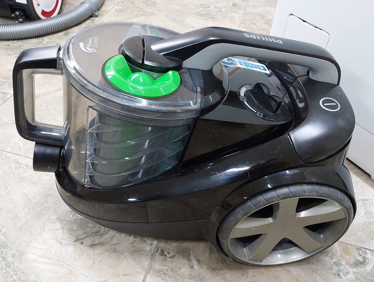 Потужний пилосос безмішковий Філіпс Philips FC8769 PowerCyclone 5 б/в, фото 1