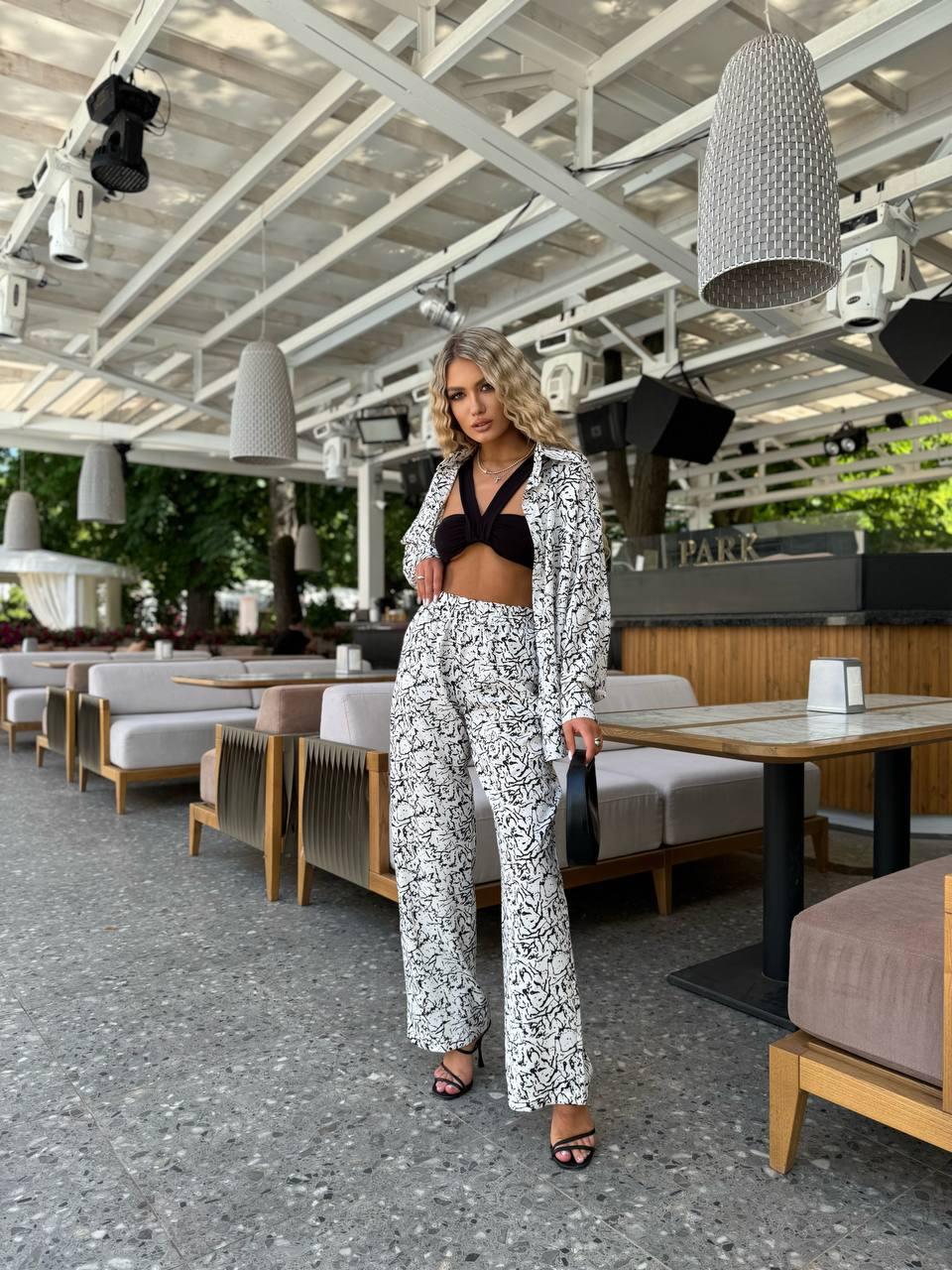 Прогулянковий літній жіночий костюм однотонний - сорочка і штани (Розміри 42,44,46), Білий