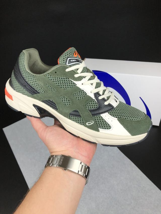 Мужские кроссовки Asics