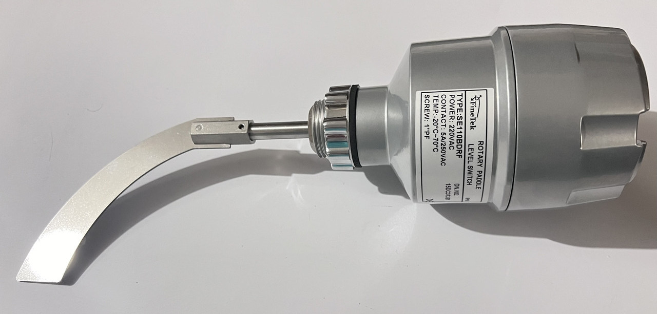 Датчик рівня SE110BDRF