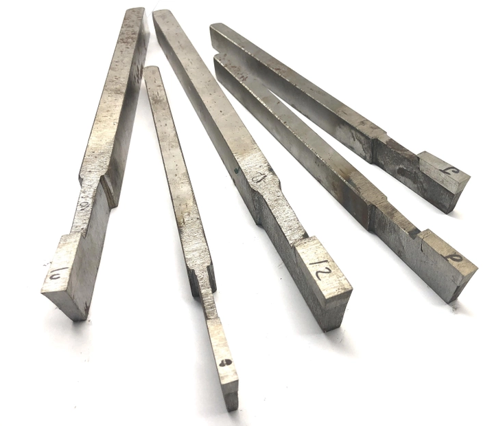 Різець довбний прорізний із пластиною 8 мм 20х12х250 Р18 b=8, фото 1