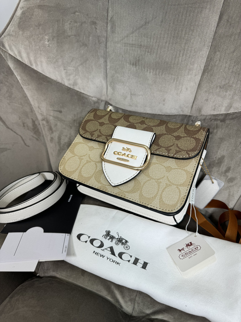 Жіноча сумка Коуч бежева Coach Beige