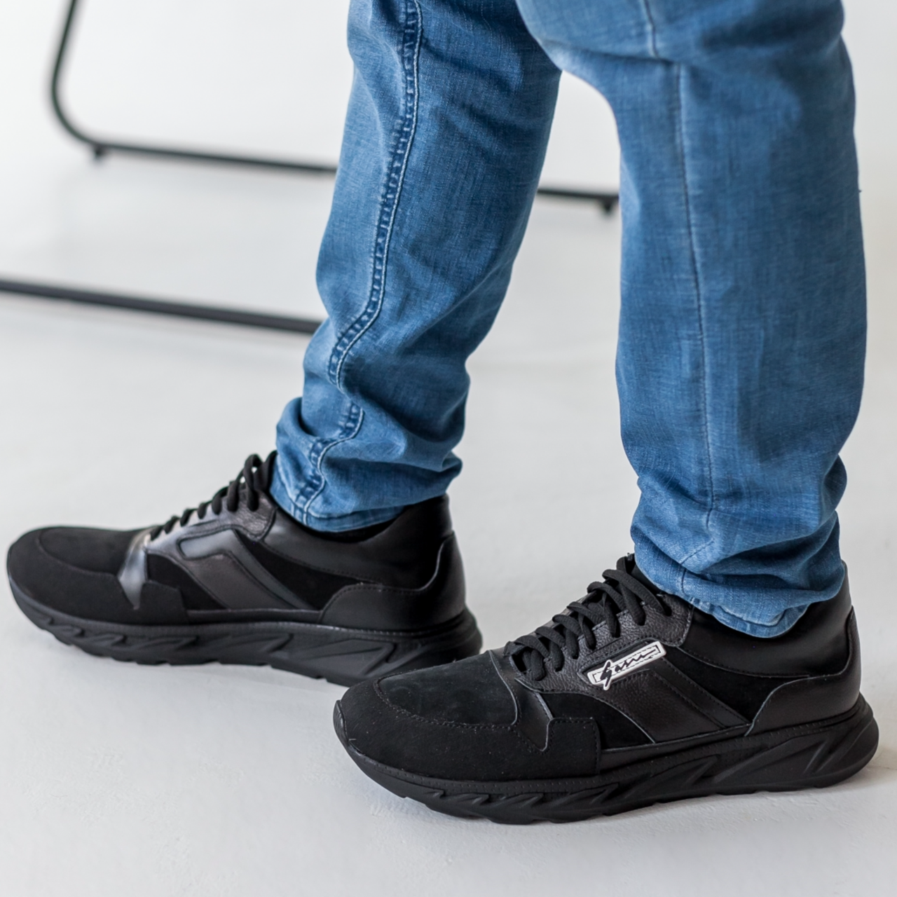 Кросівки чоловічі чорного кольору “Style Shoes”