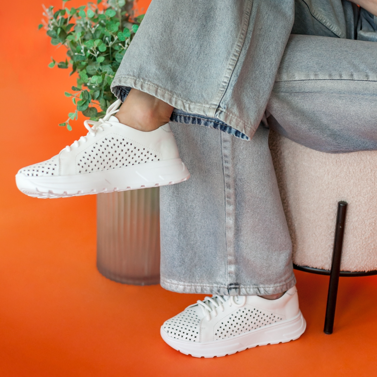 Кеди жіночі шкіряні літні білого кольору “Style Shoes”